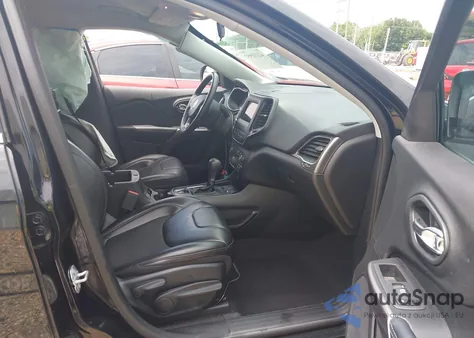 2019 Jeep Cherokee Latitude Plus Fwd from USA, damaged, VIN 1C4PJLLB1KD420467